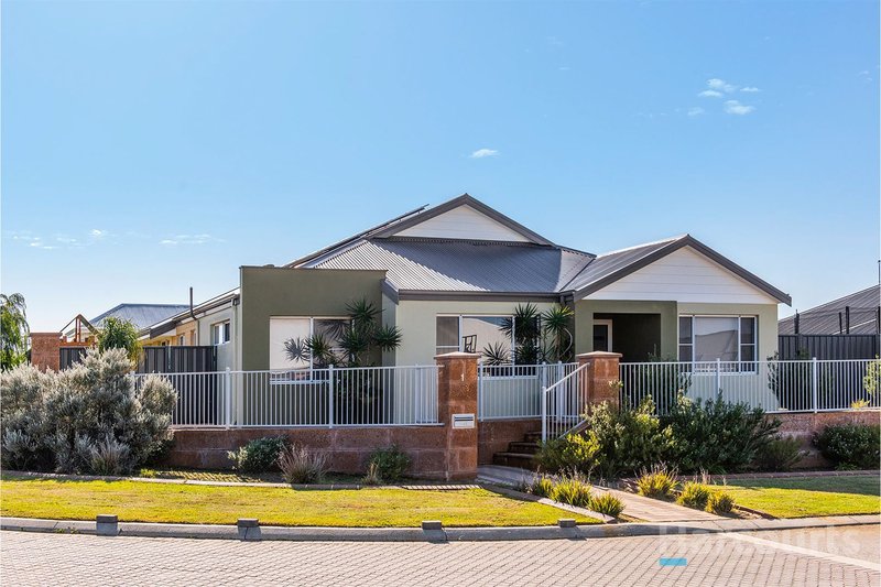 1 Wildwood Mews, Carramar WA 6031