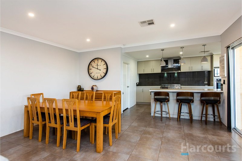 Photo - 1 Wildwood Mews, Carramar WA 6031 - Image 12