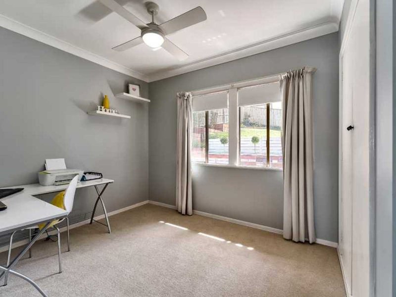 Photo - 1 Wilgarning Street, Stafford Heights QLD 4053 - Image 8