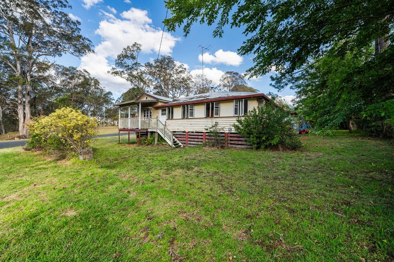 1 William Street, Crows Nest QLD 4355