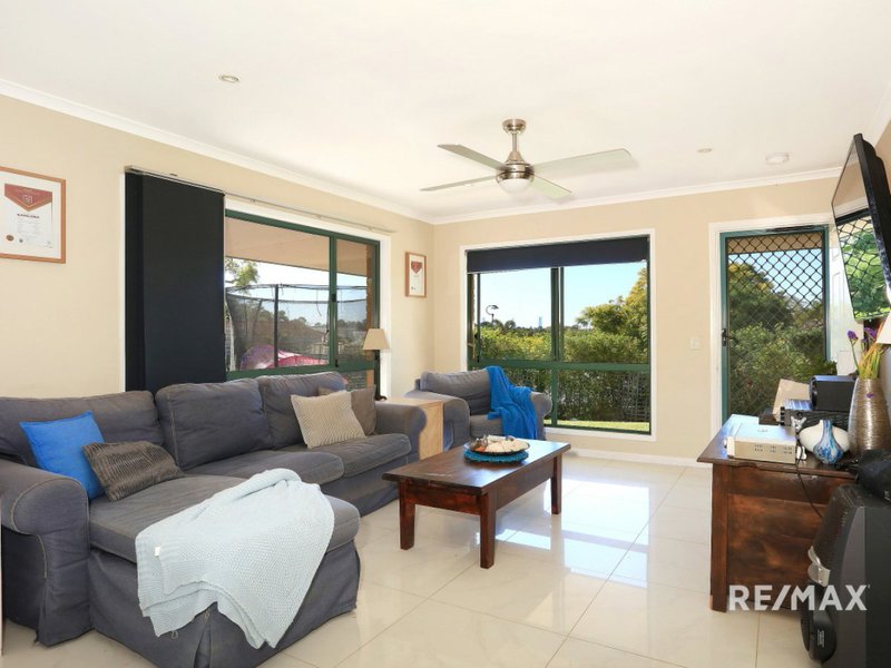 Photo - 1 Willunga Place, Merrimac QLD 4226 - Image 11