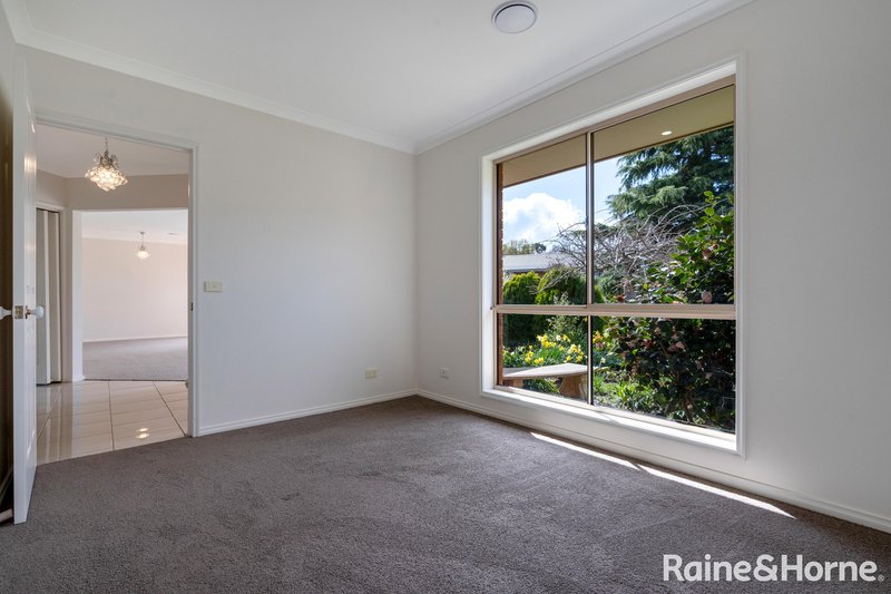 Photo - 1 Wimera Close, Romsey VIC 3434 - Image 17