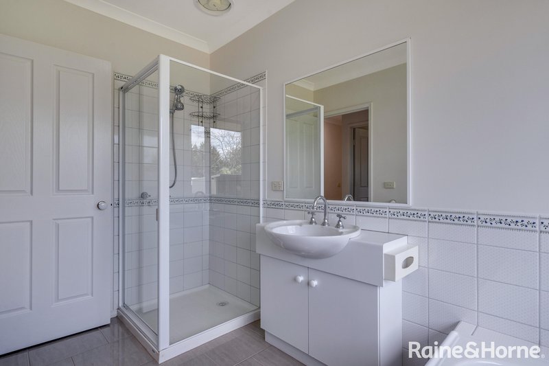 Photo - 1 Wimera Close, Romsey VIC 3434 - Image 23