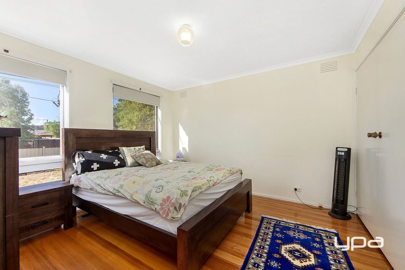 Photo - 1 Wimmera Crescent, Keilor Downs VIC 3038 - Image 6