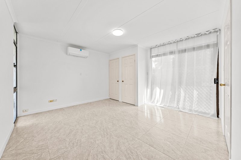 Photo - 1 Winnetts Road, Daisy Hill QLD 4127 - Image 12