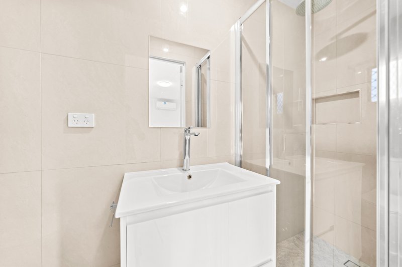 Photo - 1 Winnetts Road, Daisy Hill QLD 4127 - Image 13