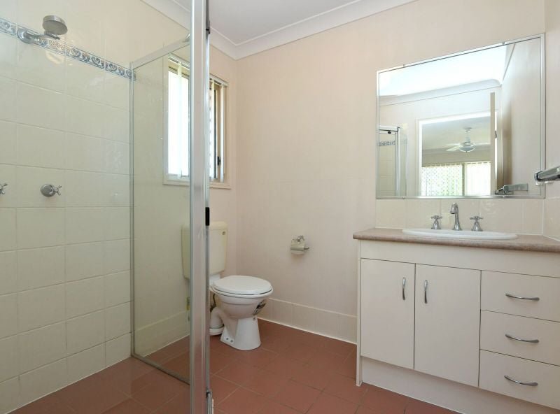 Photo - 1 Winning Street, Glenvale QLD 4350 - Image 7