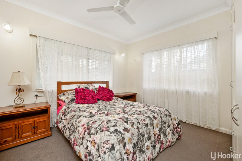 Photo - 1 Wiseman Street, The Range QLD 4700 - Image 9