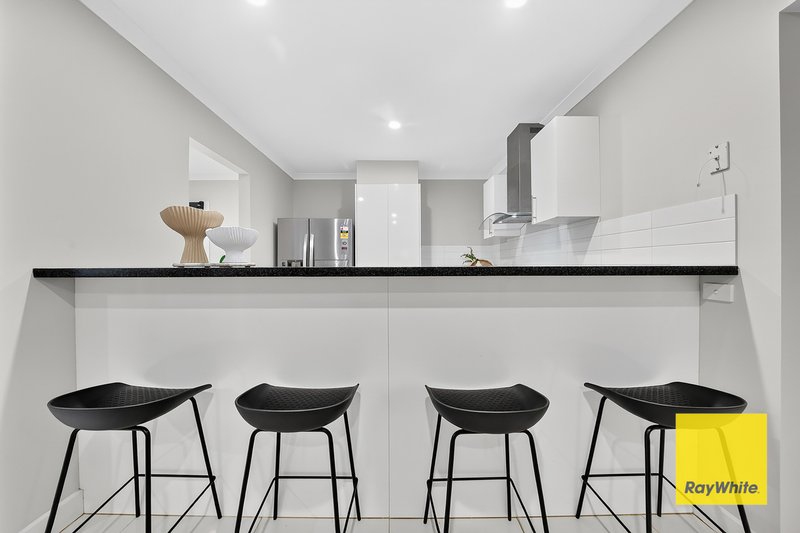 Photo - 1 Witchmount Close, Hillside VIC 3037 - Image 7