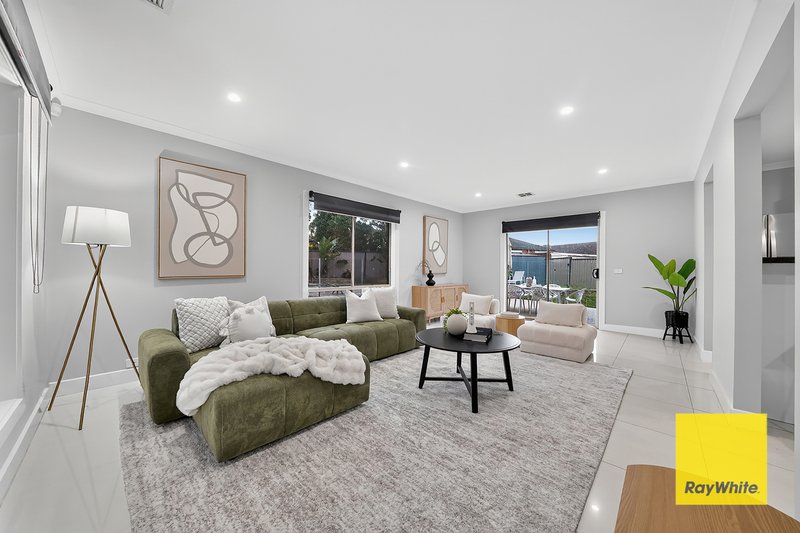 Photo - 1 Witchmount Close, Hillside VIC 3037 - Image 10
