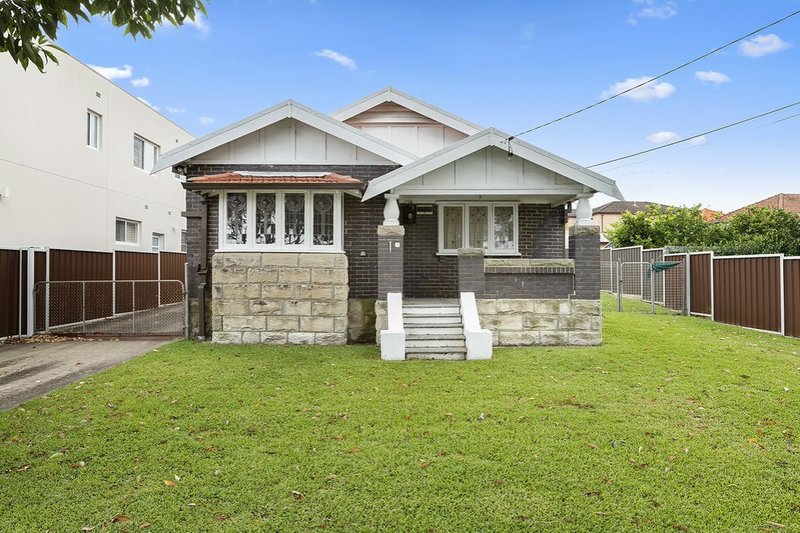 1 Wolli Avenue, Earlwood NSW 2206