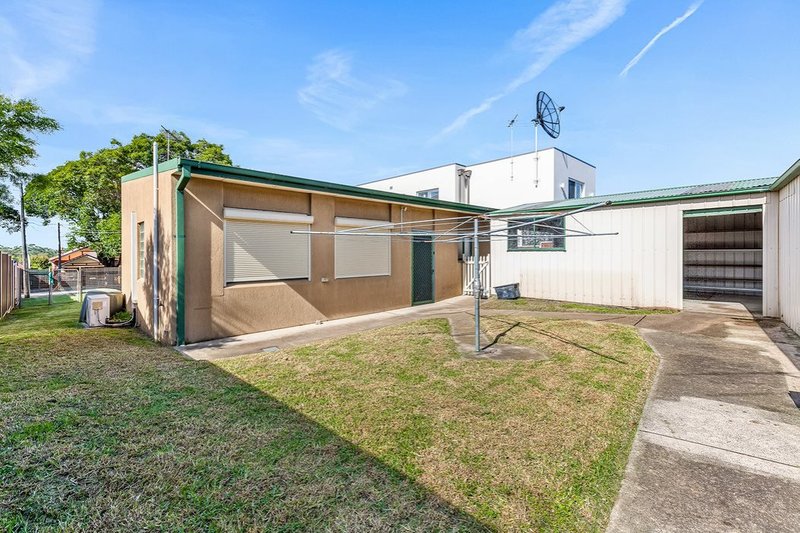 Photo - 1 Wolli Avenue, Earlwood NSW 2206 - Image 6