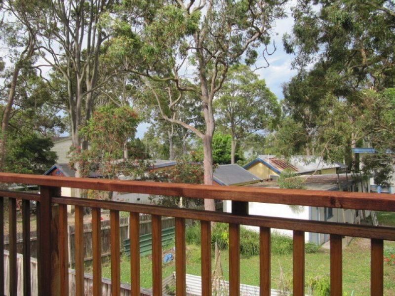 Photo - 1 Wondaboyne Avenue, Charmhaven NSW 2263 - Image 7