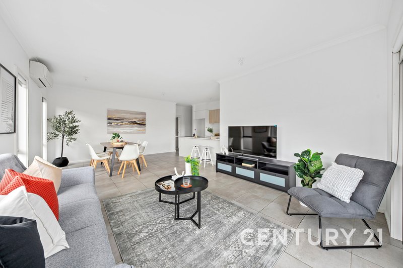 Photo - 1 Woodbine Street, Pakenham VIC 3810 - Image 2