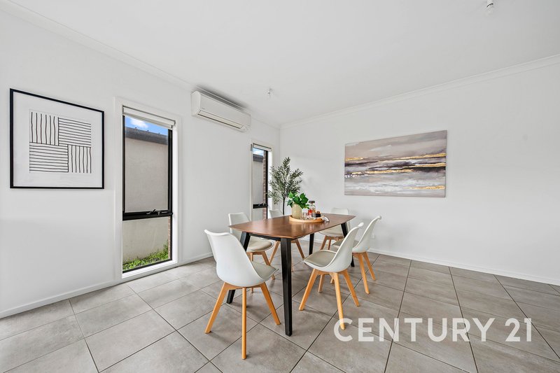 Photo - 1 Woodbine Street, Pakenham VIC 3810 - Image 6