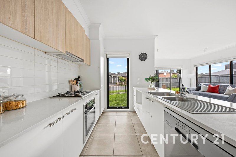 Photo - 1 Woodbine Street, Pakenham VIC 3810 - Image 8