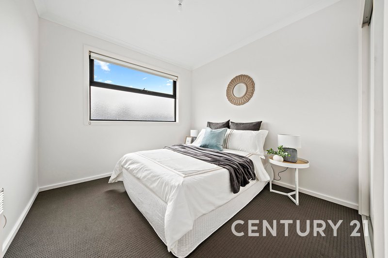 Photo - 1 Woodbine Street, Pakenham VIC 3810 - Image 13