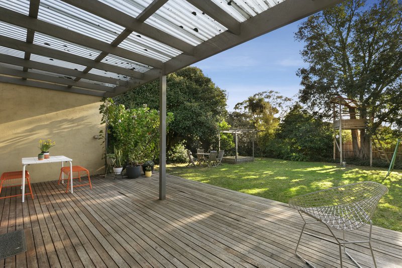 Photo - 1 Woodlea Drive, Glen Waverley VIC 3150 - Image 9