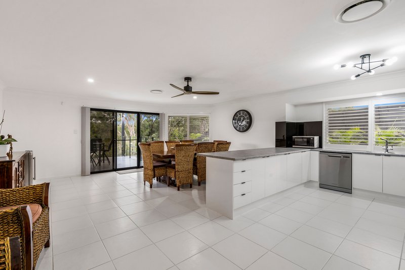 Photo - 1 Wunburra Circle, Pacific Pines QLD 4211 - Image 7