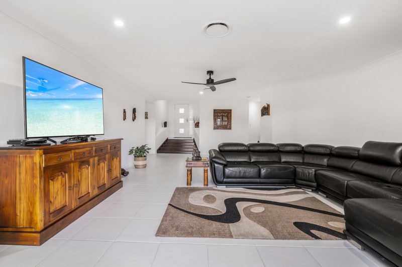 Photo - 1 Wunburra Circle, Pacific Pines QLD 4211 - Image 17