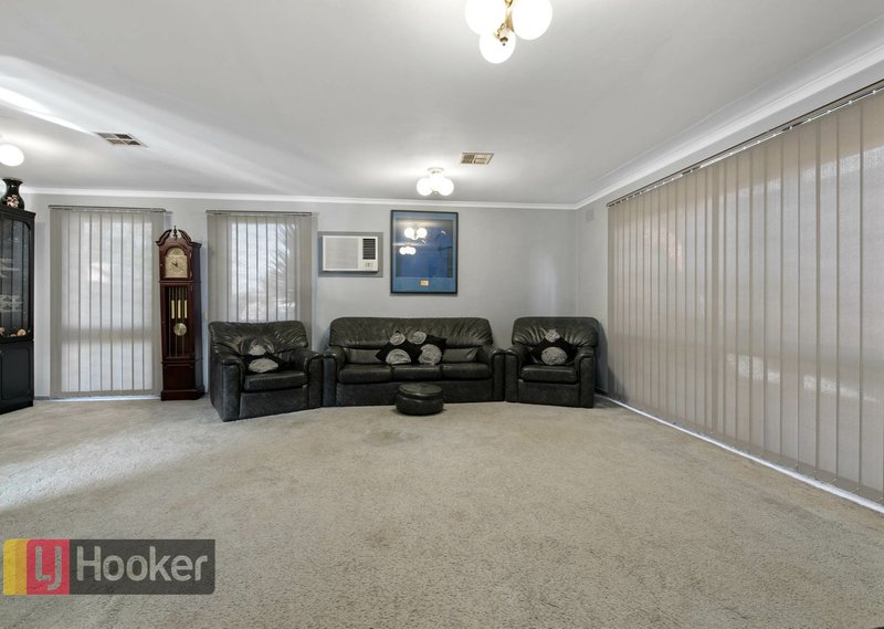 Photo - 1 Wyton Crt , Springvale South VIC 3172 - Image 2