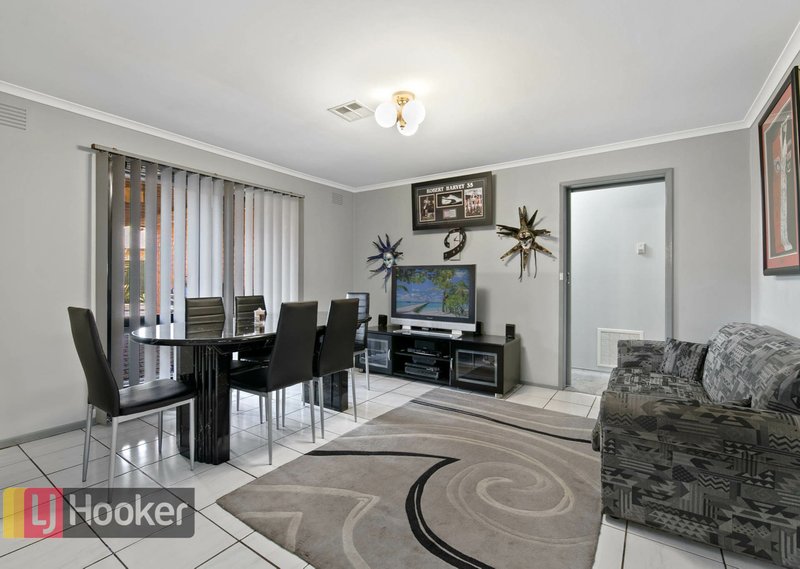 Photo - 1 Wyton Crt , Springvale South VIC 3172 - Image 3