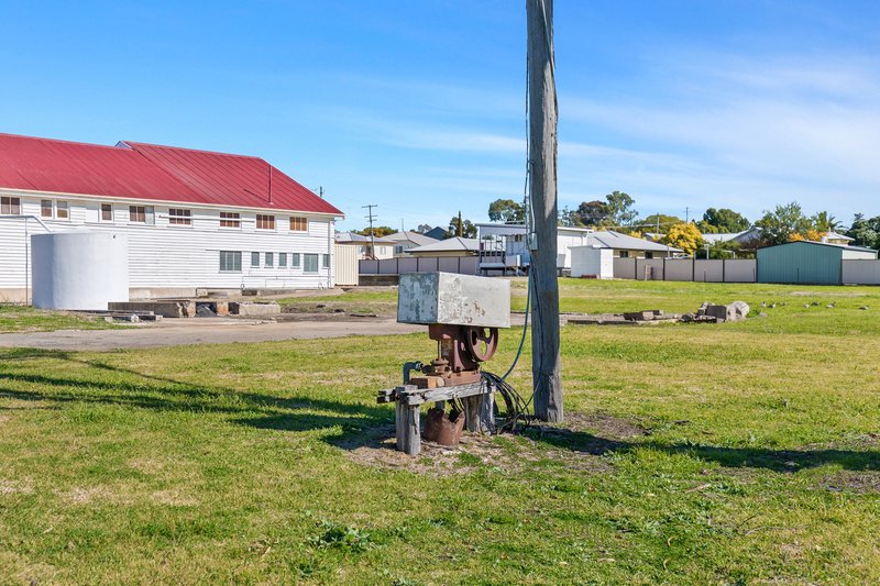 Photo - 1 Yandilla Street, Pittsworth QLD 4356 - Image 26