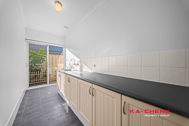 Photo - 1 Yoondarn Elbow , Wattle Grove WA 6107 - Image 21