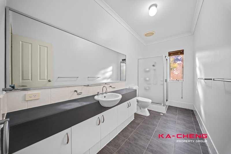 Photo - 1 Yoondarn Elbow , Wattle Grove WA 6107 - Image 27