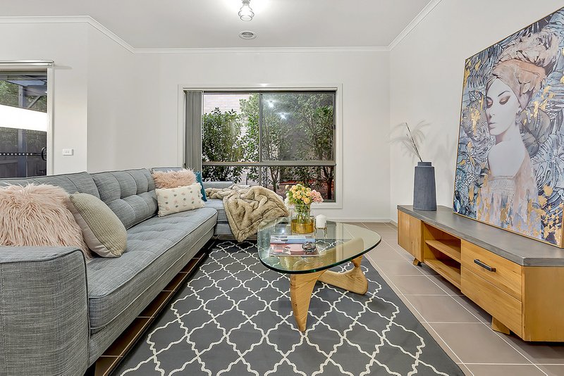 Photo - 1 Yorkshire Terrace, Craigieburn VIC 3064 - Image 3