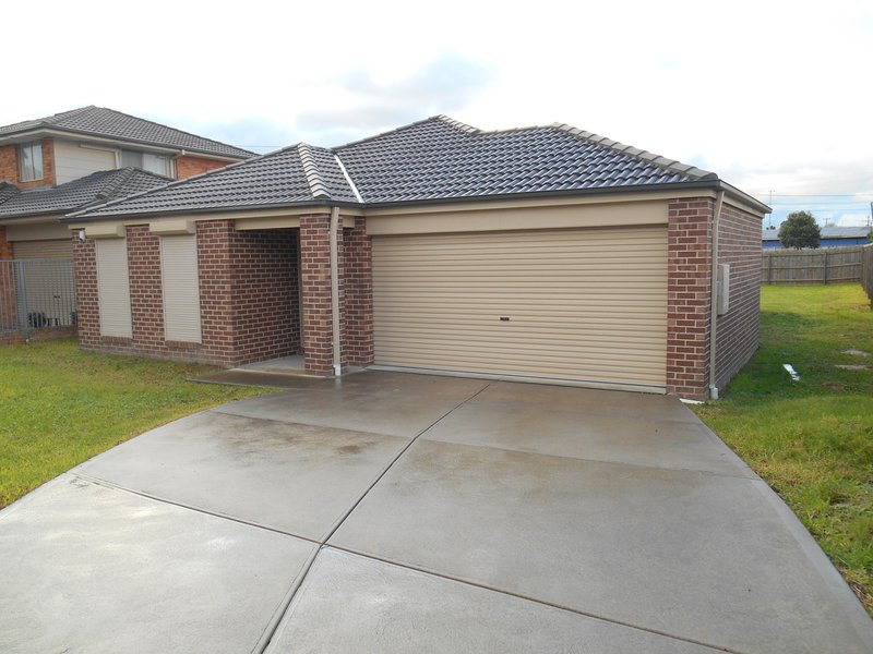 Photo - 1 Young Street, Springvale VIC 3171 - Image 1