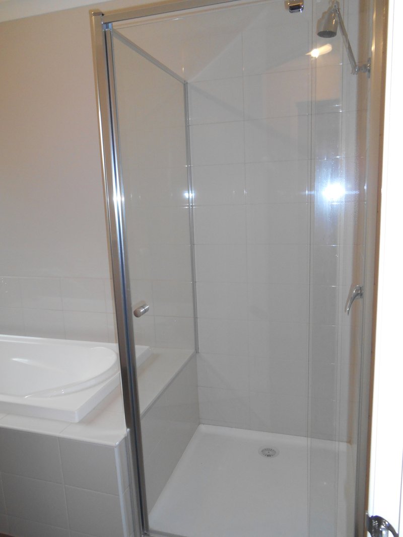 Photo - 1 Young Street, Springvale VIC 3171 - Image 4