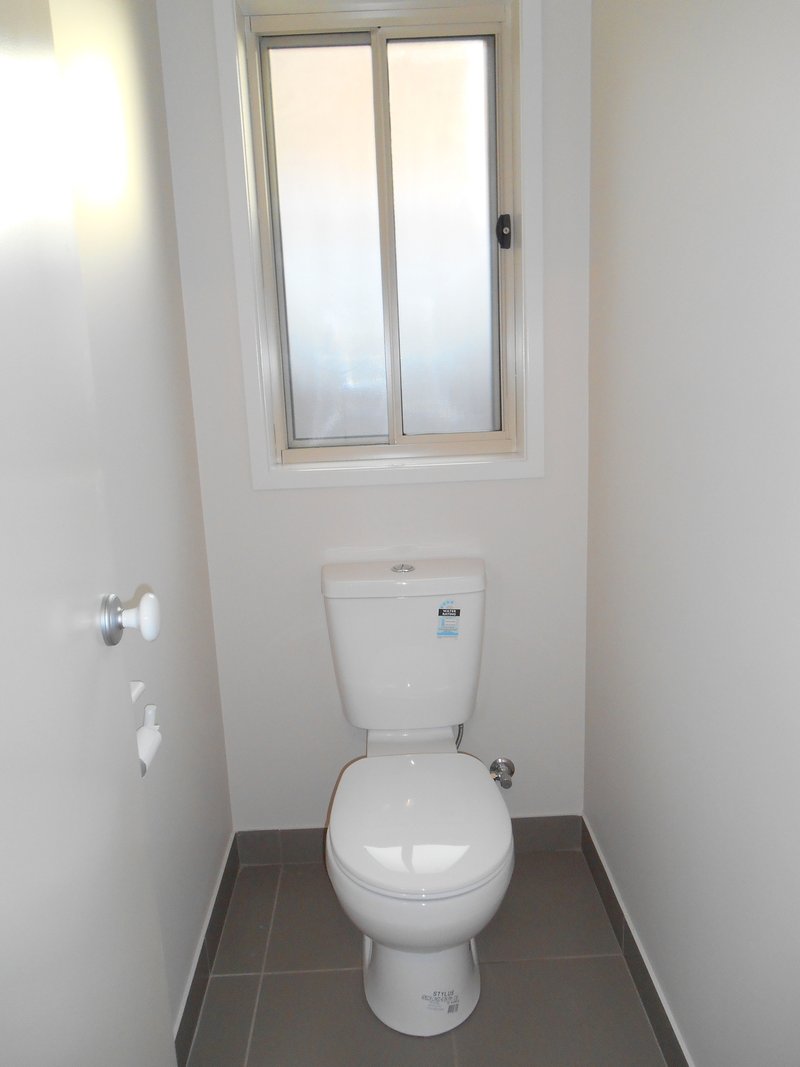 Photo - 1 Young Street, Springvale VIC 3171 - Image 6