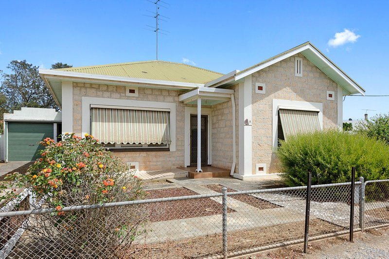 1 Young Street, Yorketown SA 5576