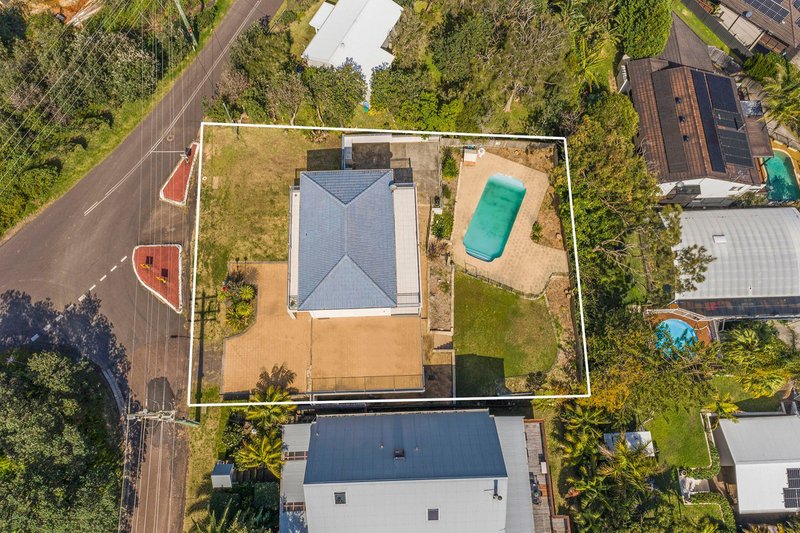 Photo - 1 Yumbool Close, Forresters Beach NSW 2260 - Image 3