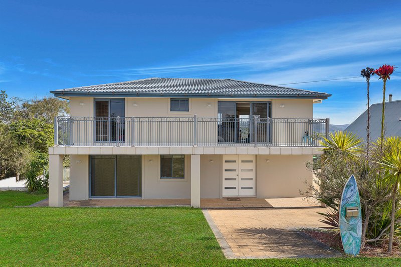 Photo - 1 Yumbool Close, Forresters Beach NSW 2260 - Image 4