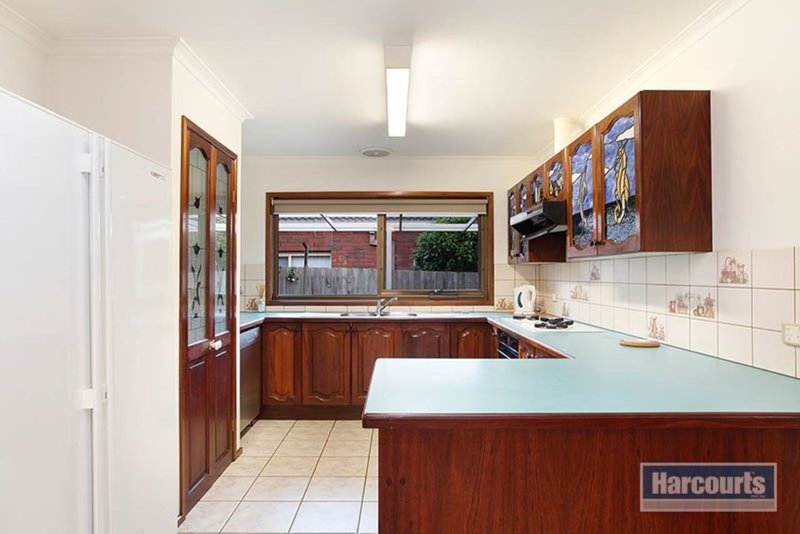 Photo - 1 Yvette Drive, Rowville VIC 3178 - Image 5