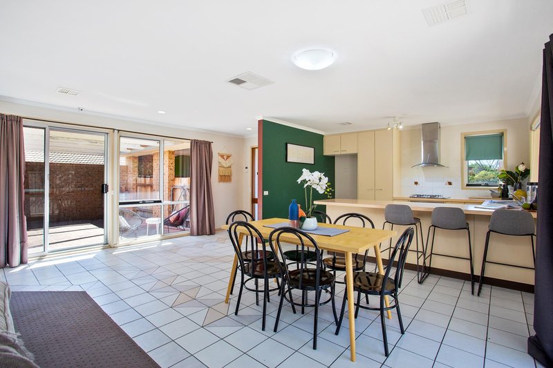 Photo - 1 Zamia Place, Palmerston ACT 2913 - Image 7