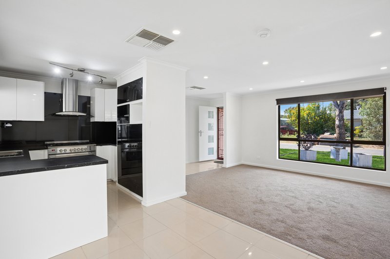 Photo - 1 Zeta Court, Parafield Gardens SA 5107 - Image 8