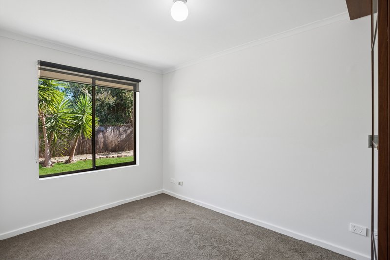 Photo - 1 Zeta Court, Parafield Gardens SA 5107 - Image 11