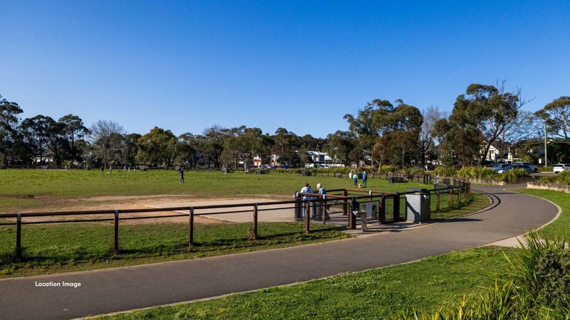 Photo - 10 & 10a/28 Lockwood Avenue, Belrose NSW 2085 - Image 11