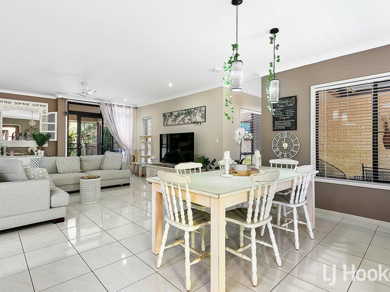 Photo - 10-12 Ashleigh Court, Tinana South QLD 4650 - Image 3