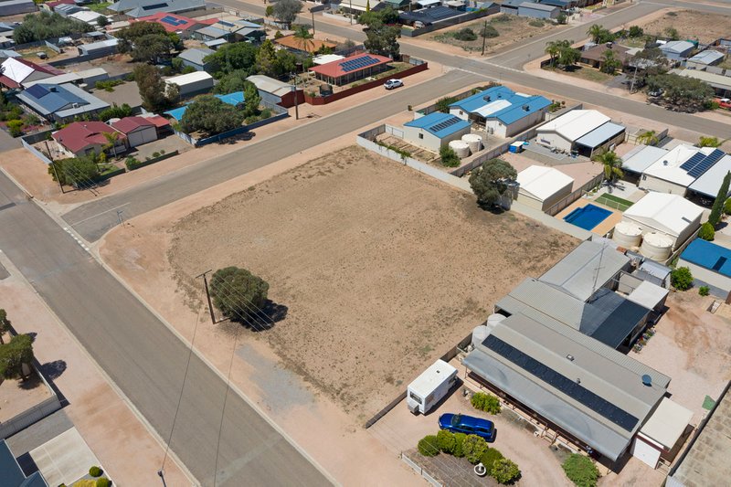 Photo - 10-12 George Street, Wallaroo SA 5556 - Image 3