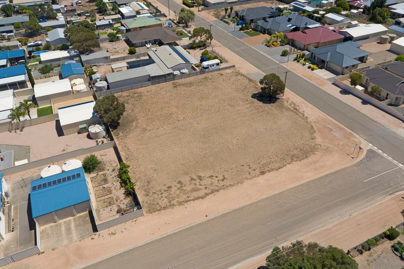 Photo - 10-12 George Street, Wallaroo SA 5556 - Image 5