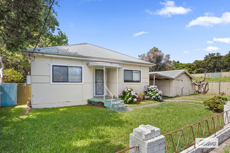 Photo - 10-12 Soudan Street, Fairy Meadow NSW 2519 - Image 1