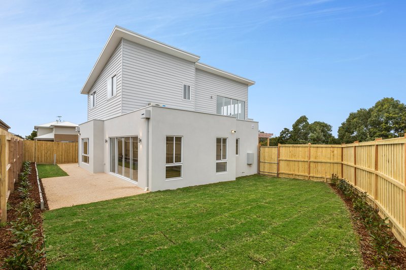 Photo - 10-12 Statesman Parkway, Ocean Grove VIC 3226 - Image 16