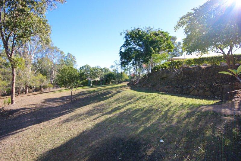 Photo - 10-12 Windon Cl , Kooralbyn QLD 4285 - Image 13