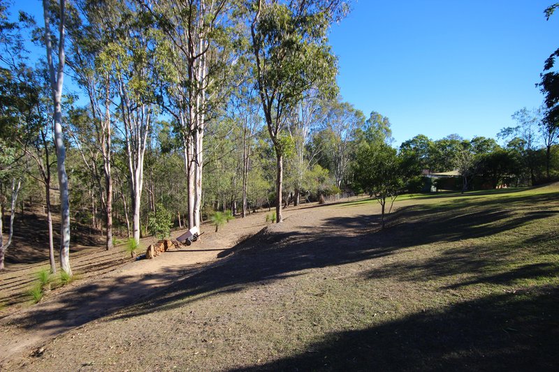 Photo - 10-12 Windon Cl , Kooralbyn QLD 4285 - Image 15