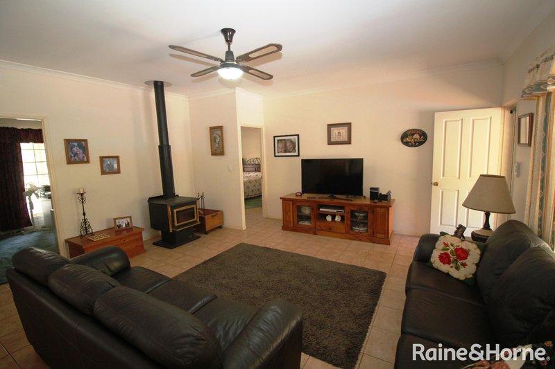 Photo - 10-14 Hodge Street, Kingaroy QLD 4610 - Image 12