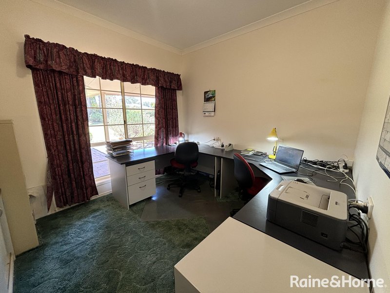 Photo - 10-14 Hodge Street, Kingaroy QLD 4610 - Image 15